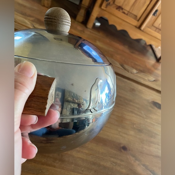 West Bend Penguin Hot & Cold Server - Picture 4 of 5